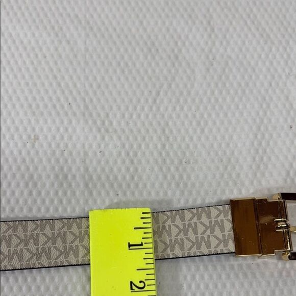 Michael Kors Reversible Black or Cream Belt Gold Buckle Signature MK Monogram - Picture 8 of 8